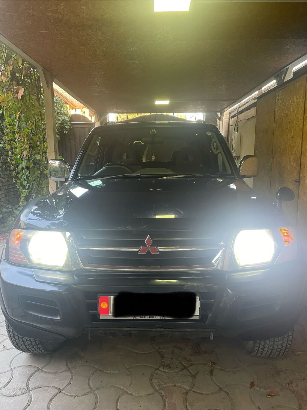 Mitsubishi Pajero: 2002 г., 3 л, Автомат, Бензин, Внедорожник: фото 2