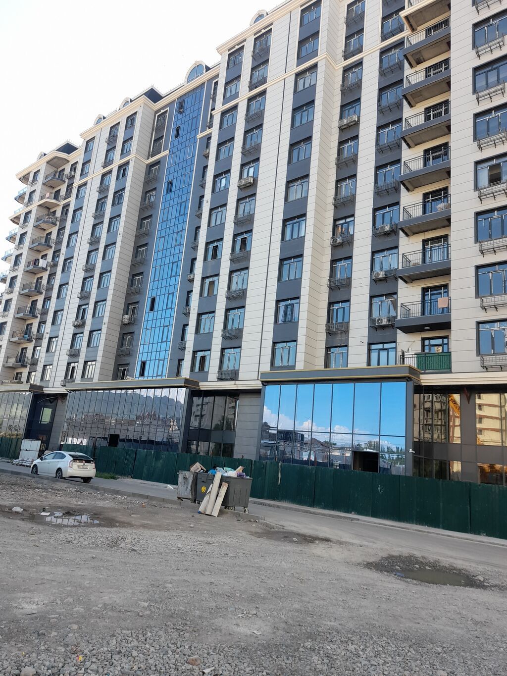 3 комнаты, 112 м², 12 мкр Элитка, 10 этаж, Дизайнерский ремонт: фото 1