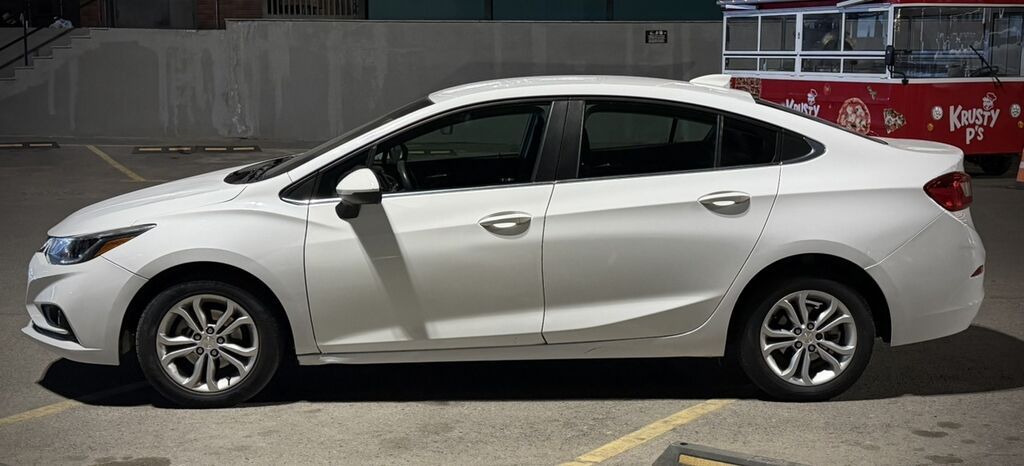 Chevrolet Cruze: 2018 г., 1.4 л, Автомат, Бензин, Седан: фото 2