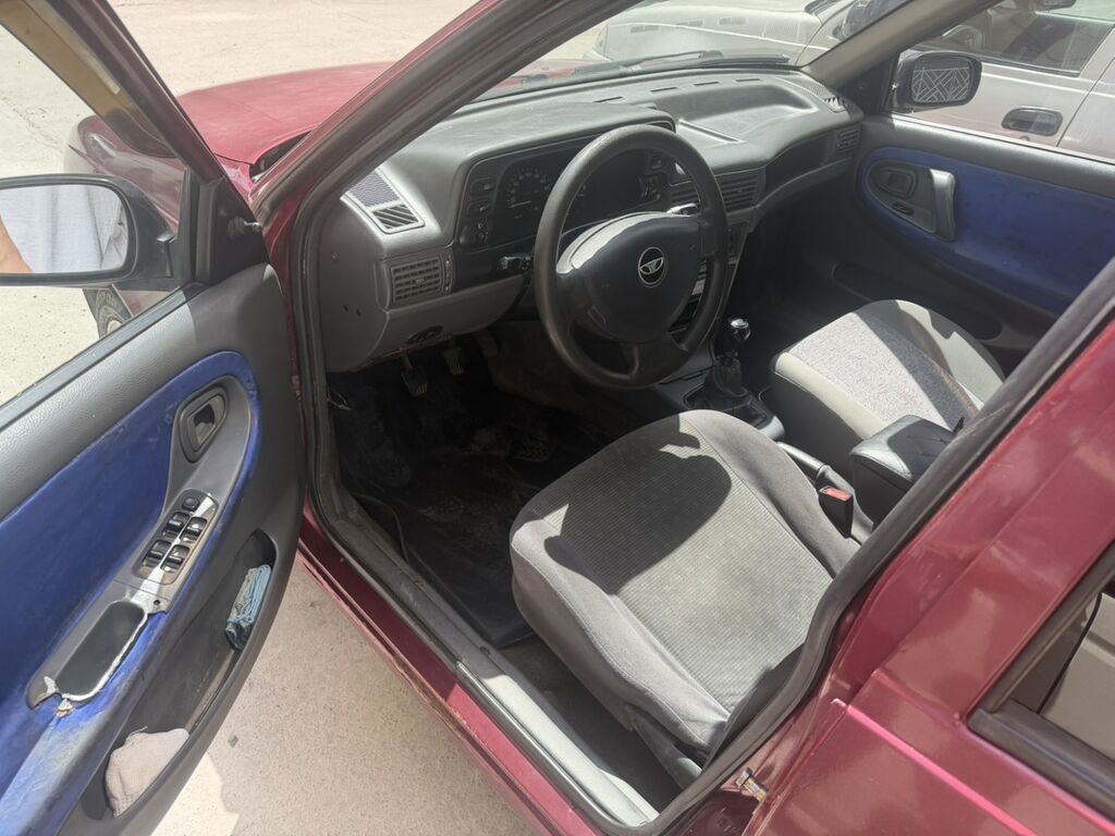 Daewoo Nexia: 2006 г., 1.5 л, Механика, Бензин, Седан: фото 5