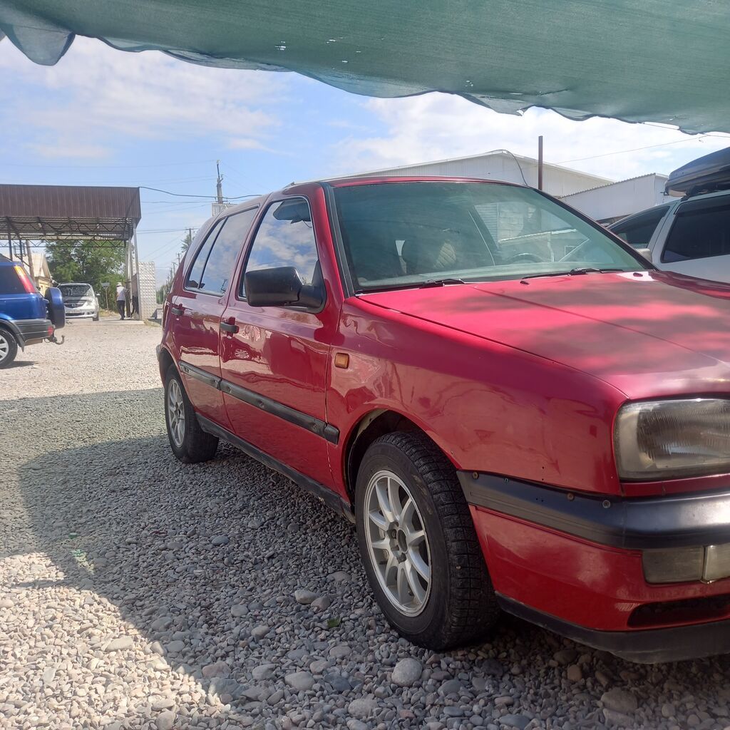 Volkswagen Golf: 1993 г., 1.4 л, Механика, Бензин, Хэтчбэк: фото 6