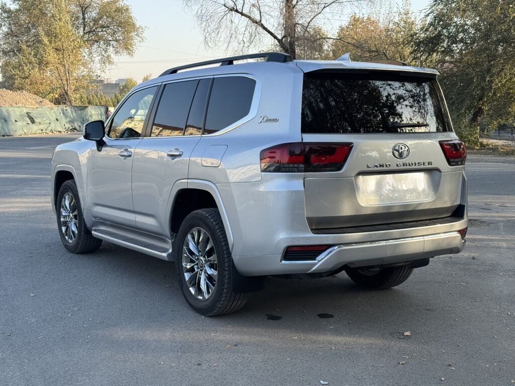 Toyota Land Cruiser: 2021 г., 3.5 л, Автомат, Бензин, Внедорожник: фото 5