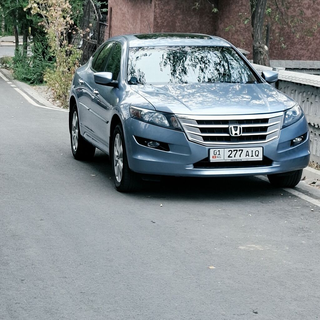 Honda Crosstour: 2010 г., 3.5 л, Автомат, Бензин, Лифтбек: фото 2