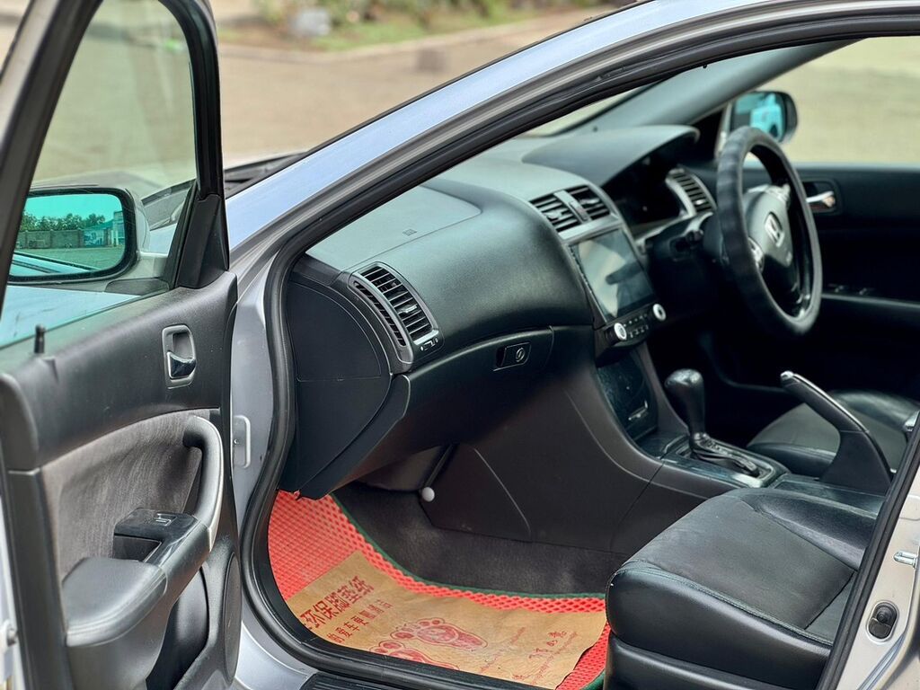 Honda Accord: 2003 г., 2.4 л, Автомат, Бензин, Седан: фото 5