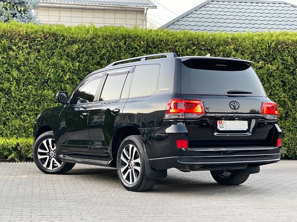 Toyota Land Cruiser: 2019 г., 8 л, Автомат, Бензин, Внедорожник: фото 4