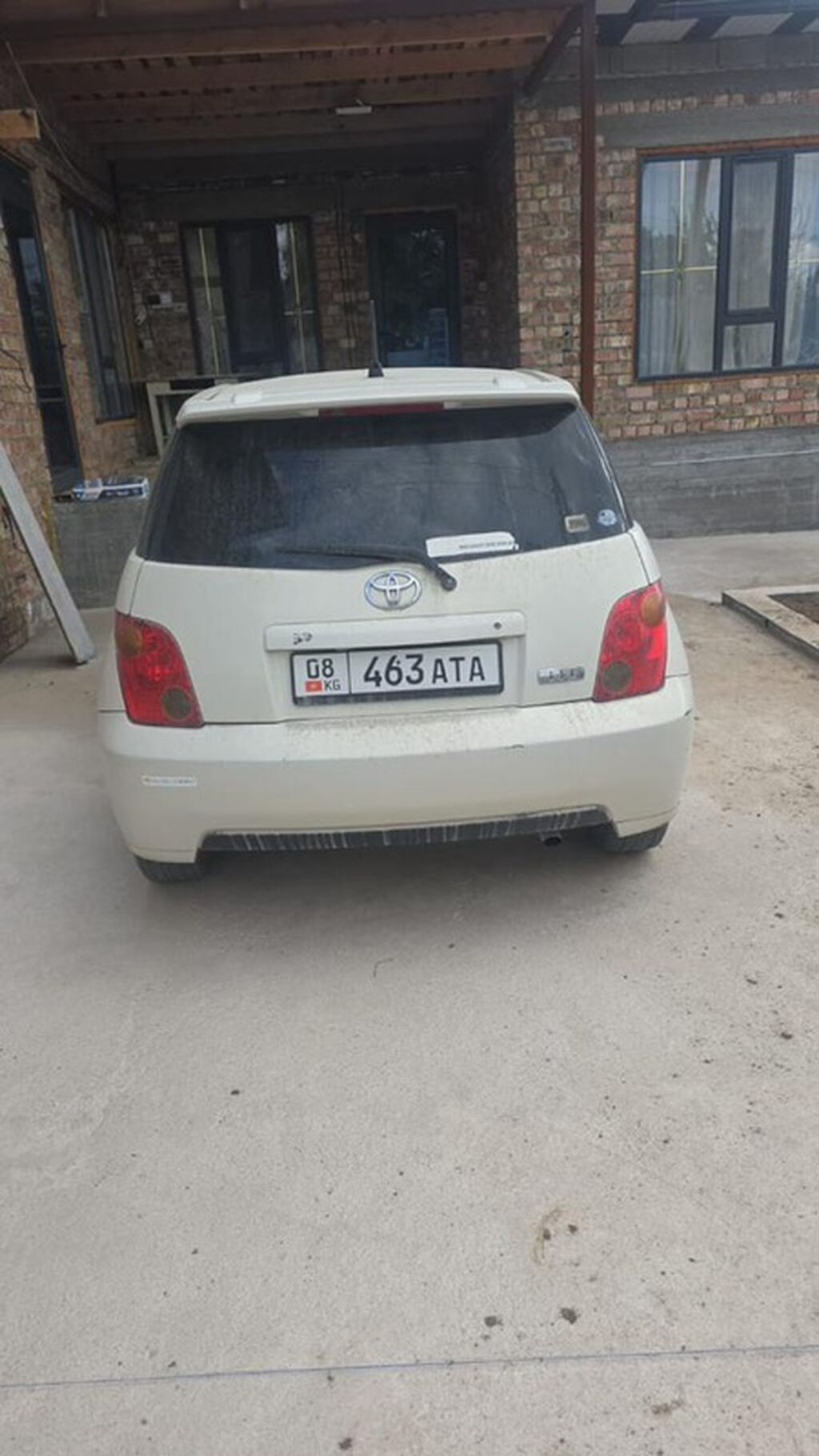 Toyota Ist: 2004 г., 1.5 л, Автомат, Бензин, Хэтчбэк: фото 3