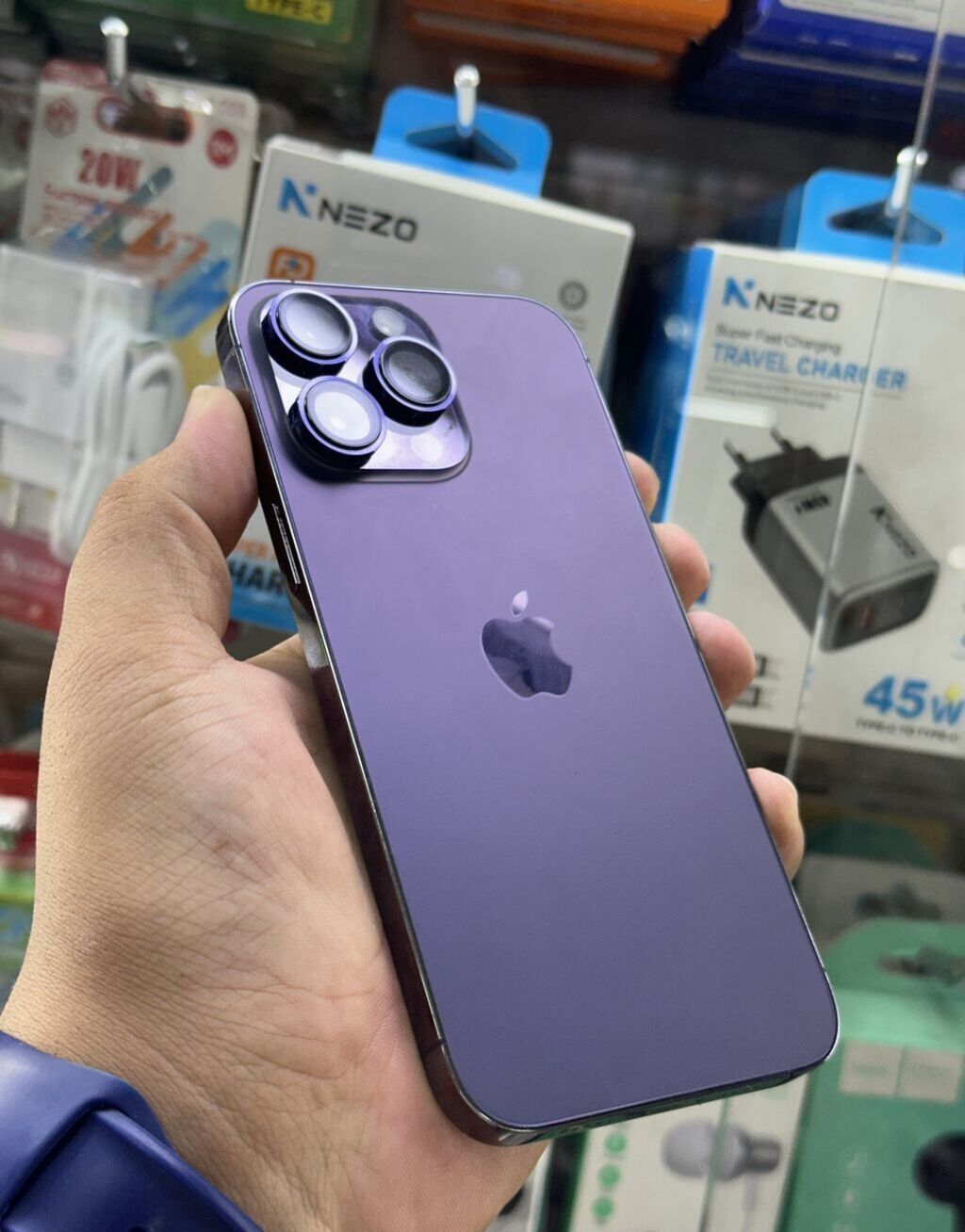 IPhone 14 Pro, Б/у, 256 ГБ, Deep Purple, Чехол, 98 %: фото 2