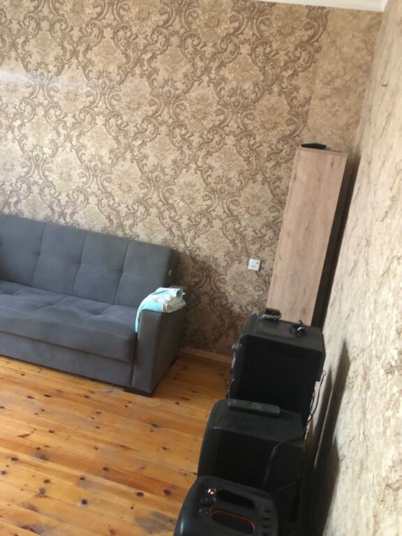 90 kv. m, 3 otaqlı, Su, İnternet, İşıq