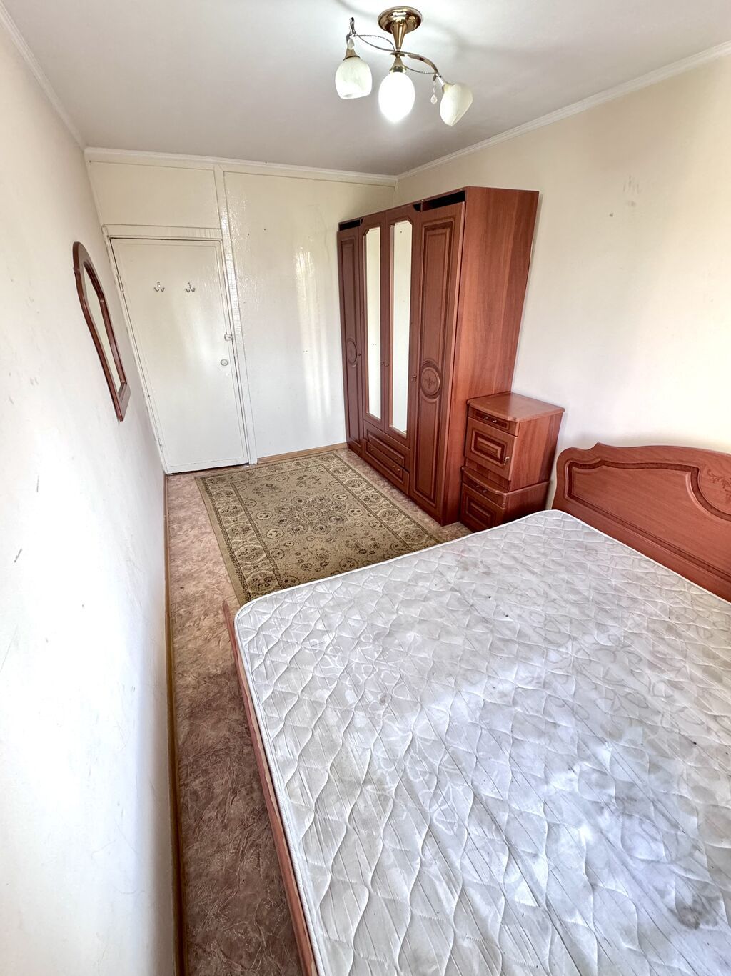 3 комнаты, 58 м², 8 мкр 104 серия, 4 этаж, Требуется ремонт: фото 8