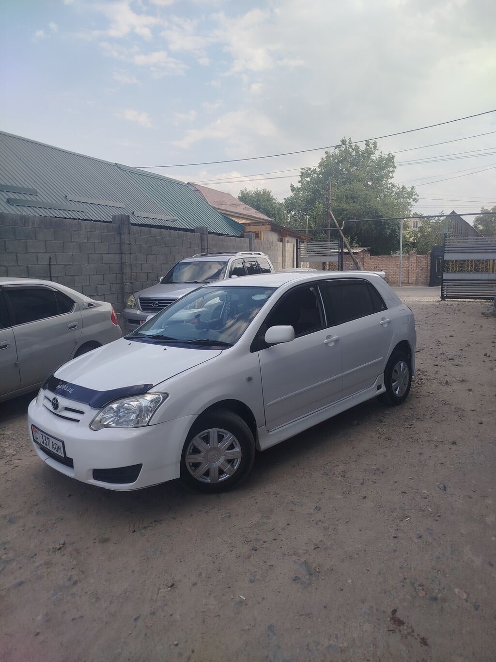 Toyota Corolla: 2003 г., 1.8 л, Автомат, Бензин, Хэтчбэк: фото 2