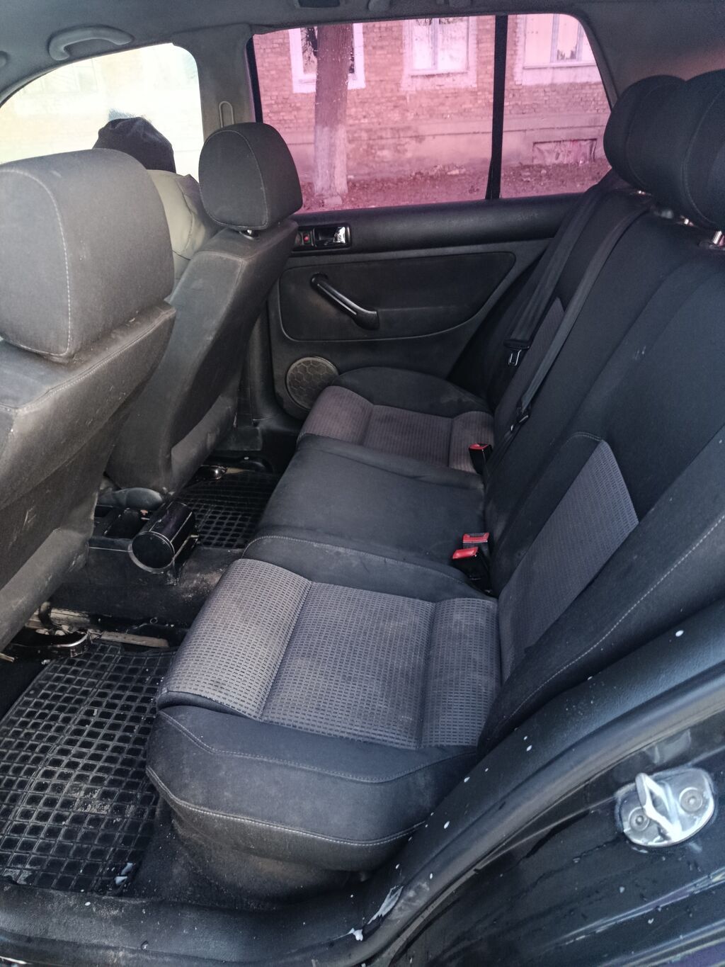 Volkswagen Golf: 2002 г., 1.6 л, Механика, Бензин, Хэтчбэк: фото 6