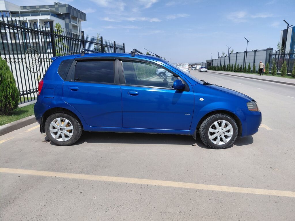 Chevrolet Aveo: 2005 г., 1.4 л, Механика, Бензин, Хэтчбэк: фото 3