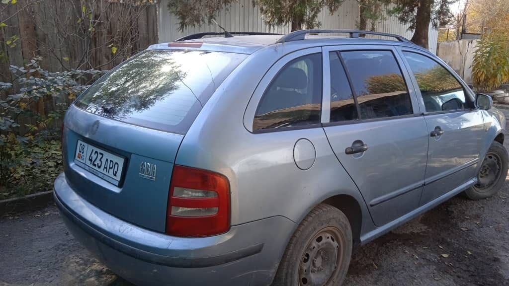 Skoda Fabia: 2002 г., 1.4 л, Автомат, Бензин, Универсал: фото 1