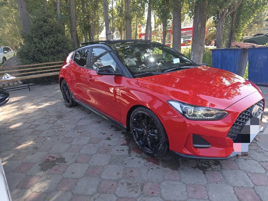 Hyundai Veloster: 2018 г., 1.6 л, Автомат, Бензин, Хэтчбэк: фото 4
