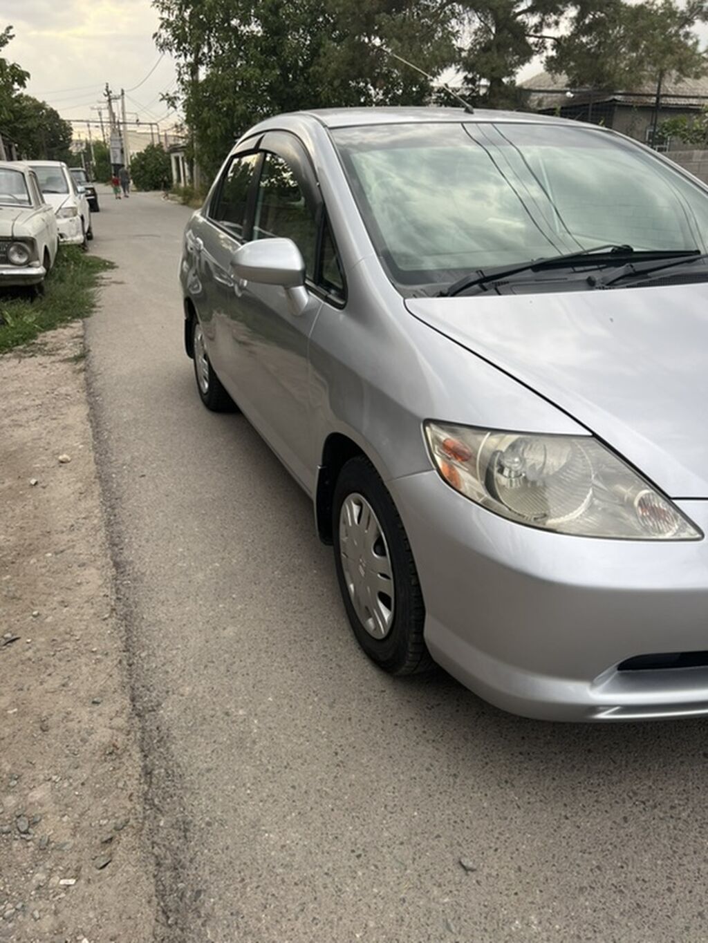 Honda Город: 2003 г., 1.5 л, Автомат, Бензин, Седан: фото 3