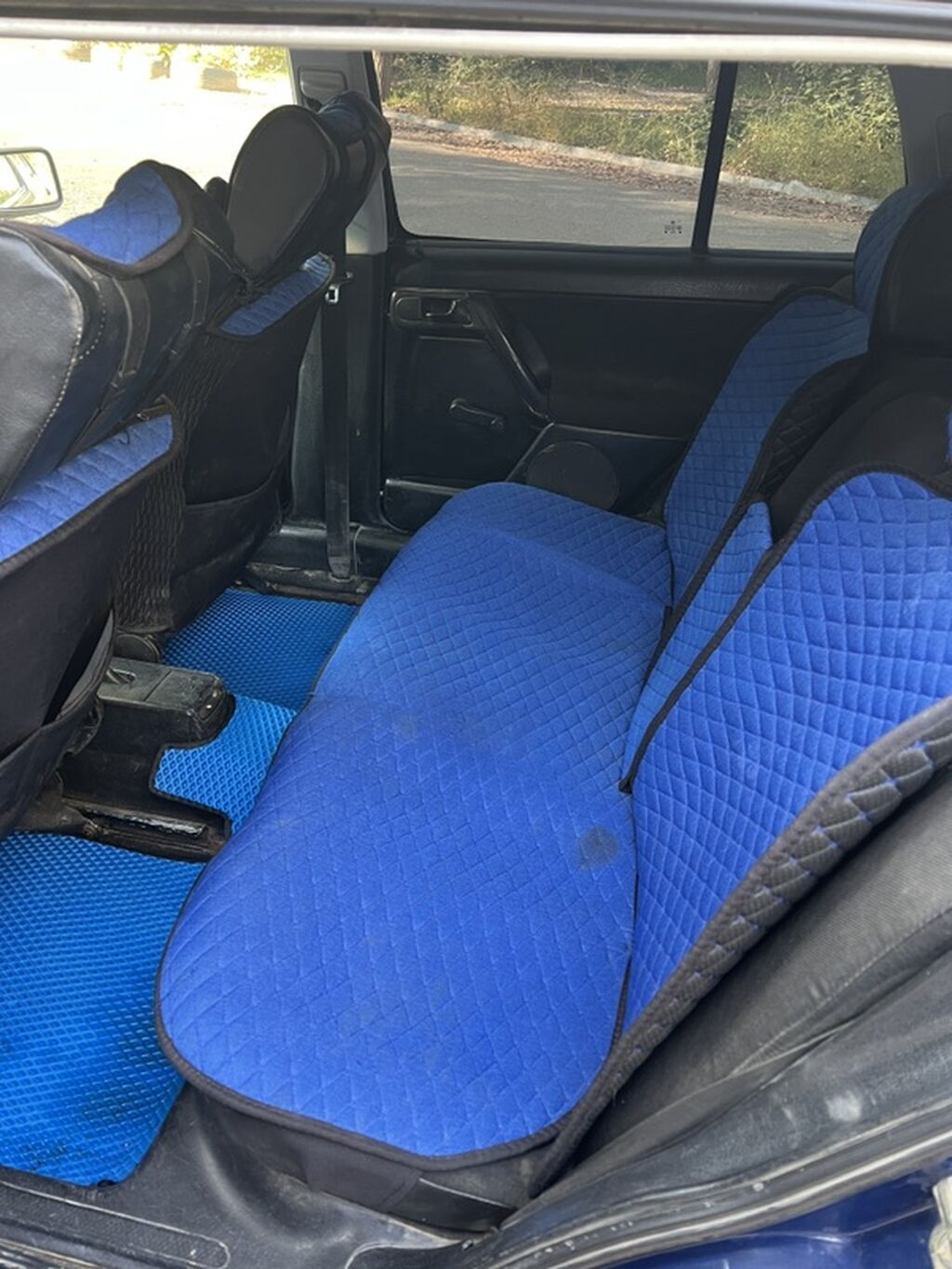 Volkswagen Golf: 1994 г., 1.6 л, Механика, Бензин, Хэтчбэк: фото 5