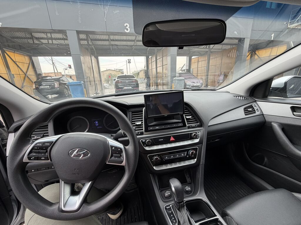 Hyundai Sonata: 2018 г., 2 л, Автомат, Газ, Седан: фото 6