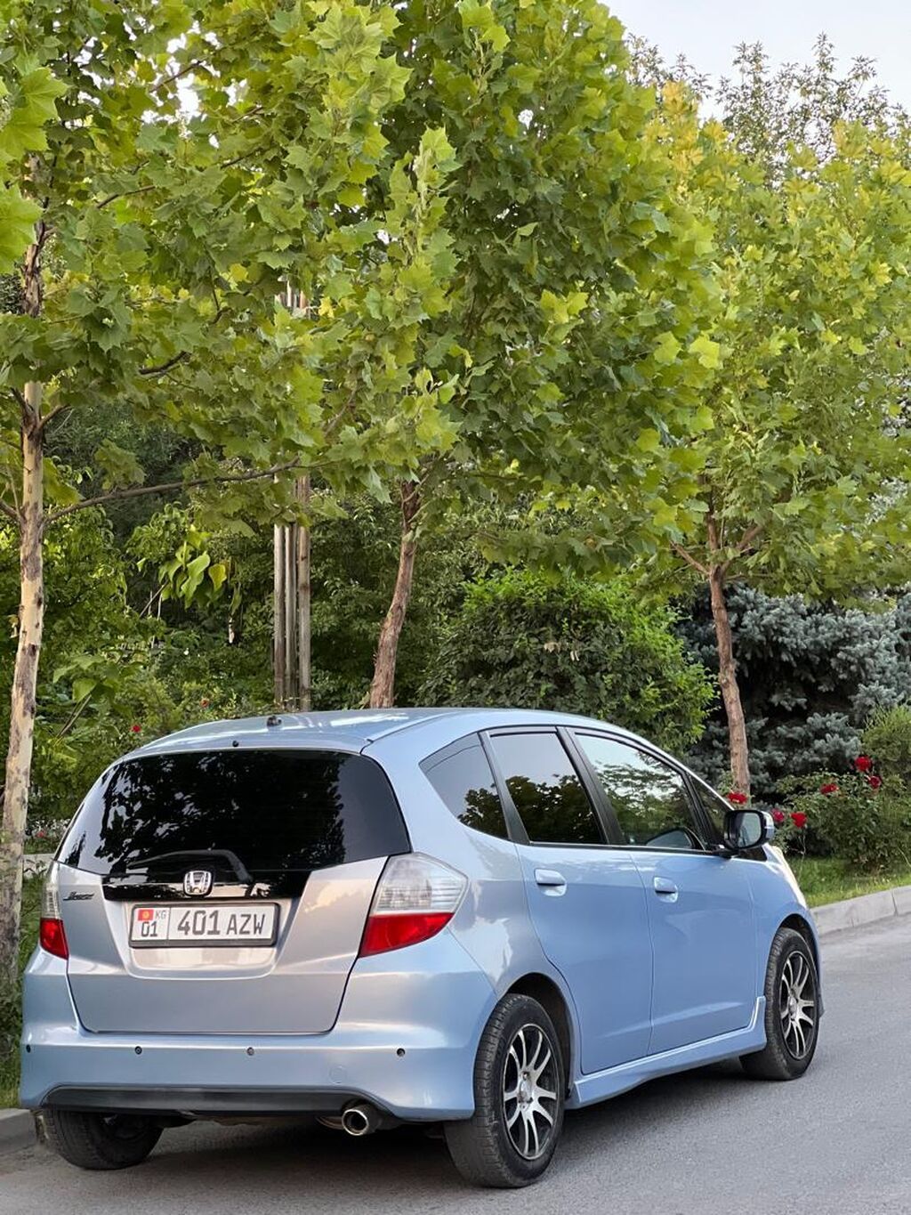 Honda Fit: 2009 г., 1.3 л, Робот, Бензин, Хэтчбэк: фото 6