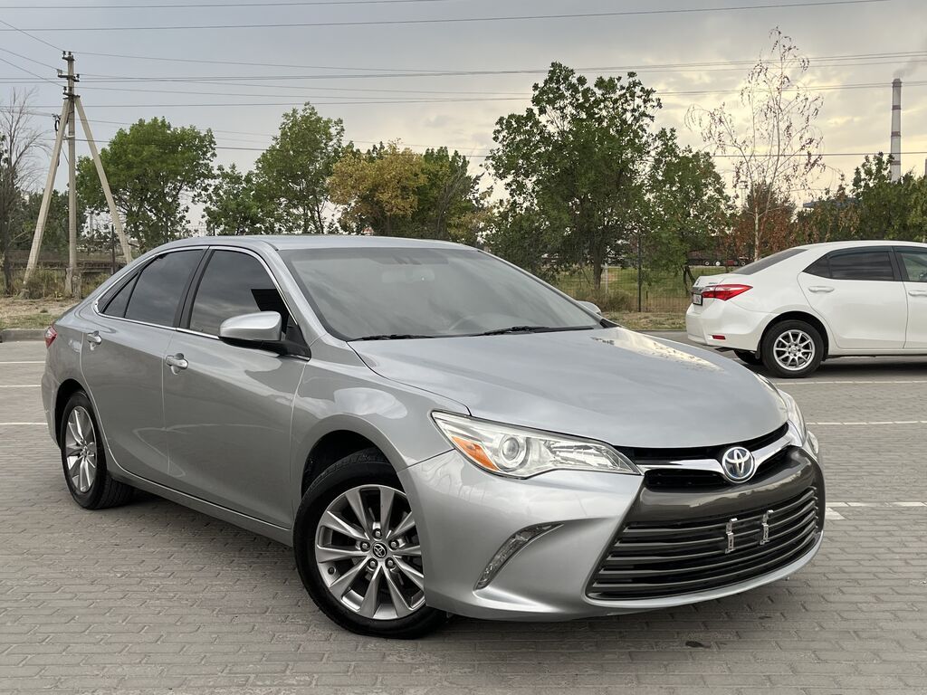 Toyota Camry: 2015 г., 2.5 л, Автомат, Гибрид, Седан: фото 2