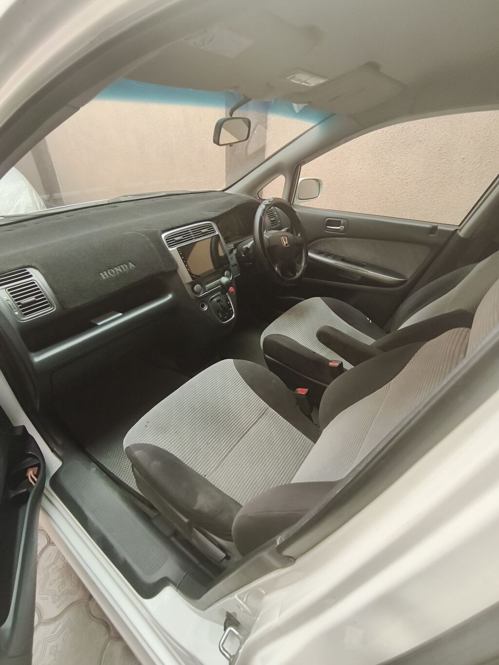 Honda Stream: 2003 г., 1.7 л, Автомат, Бензин, Минивэн: фото 5