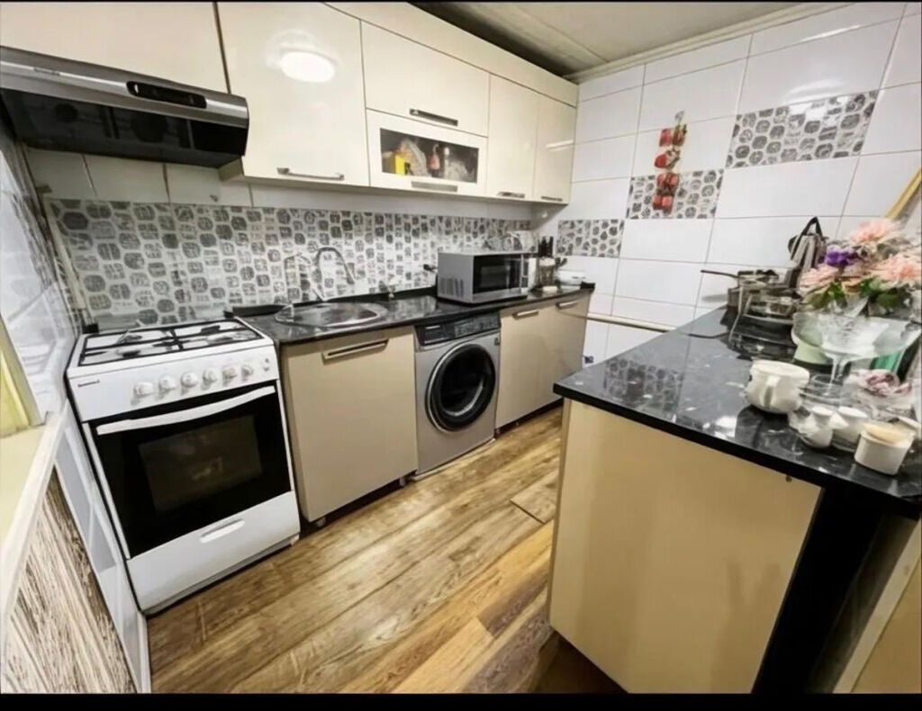 6 комнат, 145 м², 4 соток, Бишкек, Газ Городок: фото 5