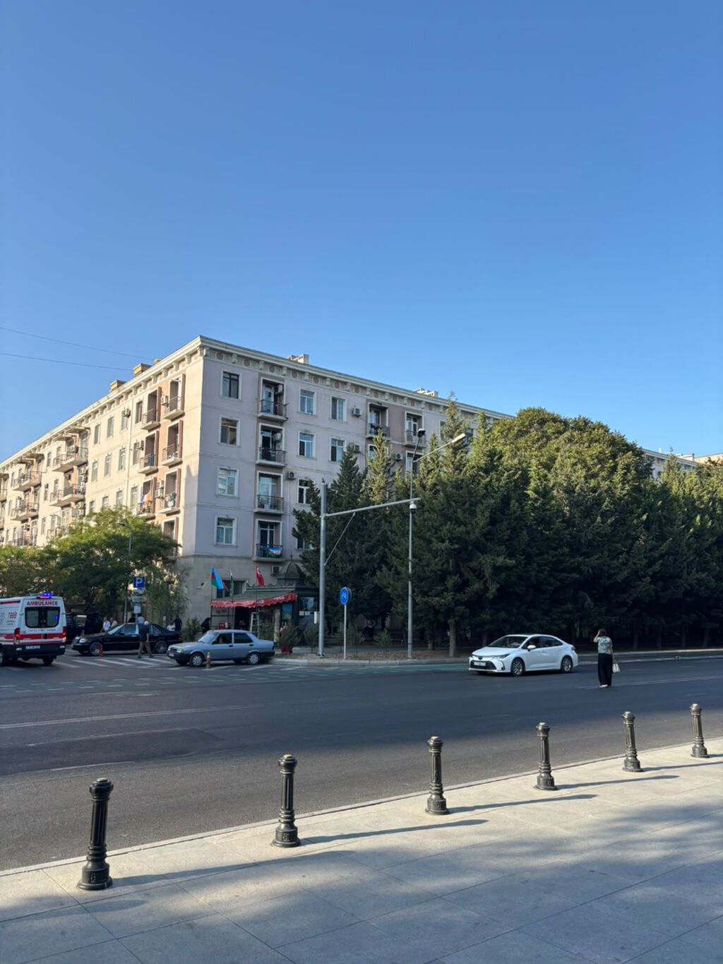 Bakı, 4 otaqlı, Köhnə tikili, 105 kv. m
