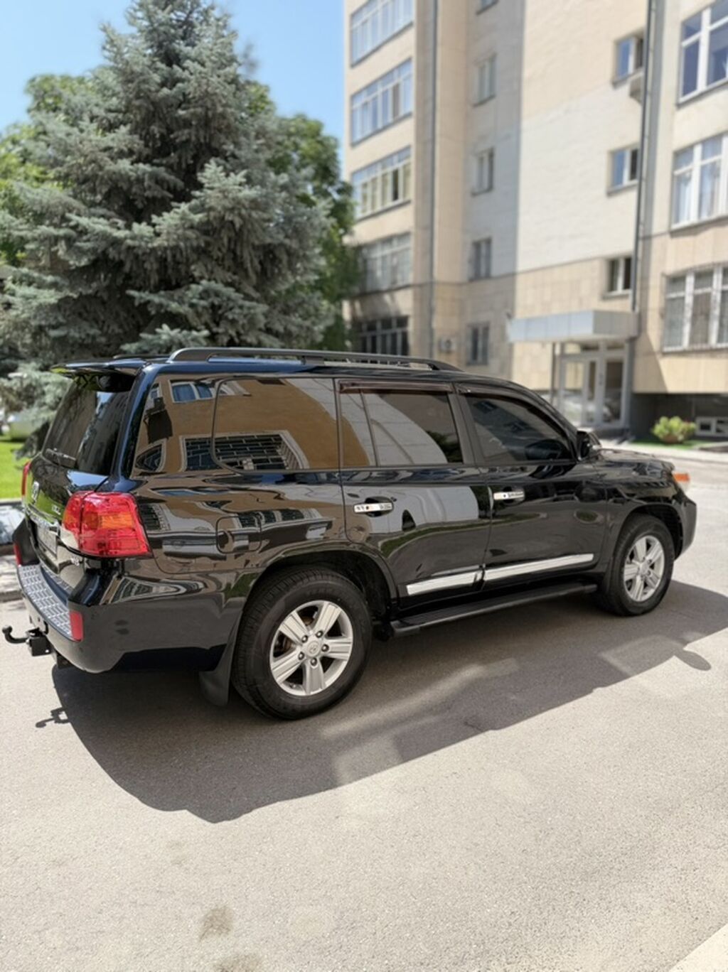 Toyota Land Cruiser: 2012 г., 4.5 л, Автомат, Дизель, Внедорожник: фото 4
