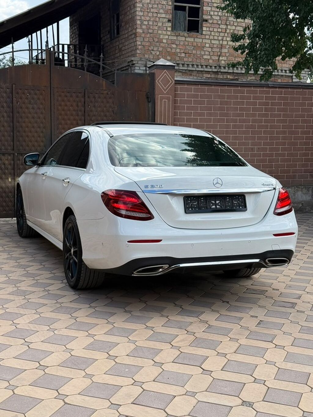 Mercedes-Benz E-Class: 2017 г., 2 л, Автомат, Бензин, Седан: фото 5