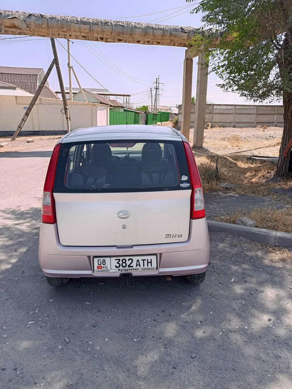 Daihatsu Mira: 2004 г., 0.1 л, Механика, Бензин, Хэтчбэк: фото 2