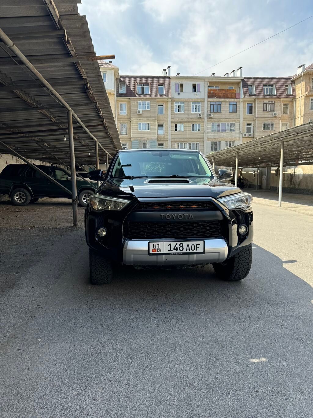 Toyota 4Runner: 2016 г., 4 л, Автомат, Бензин, Внедорожник: фото 7