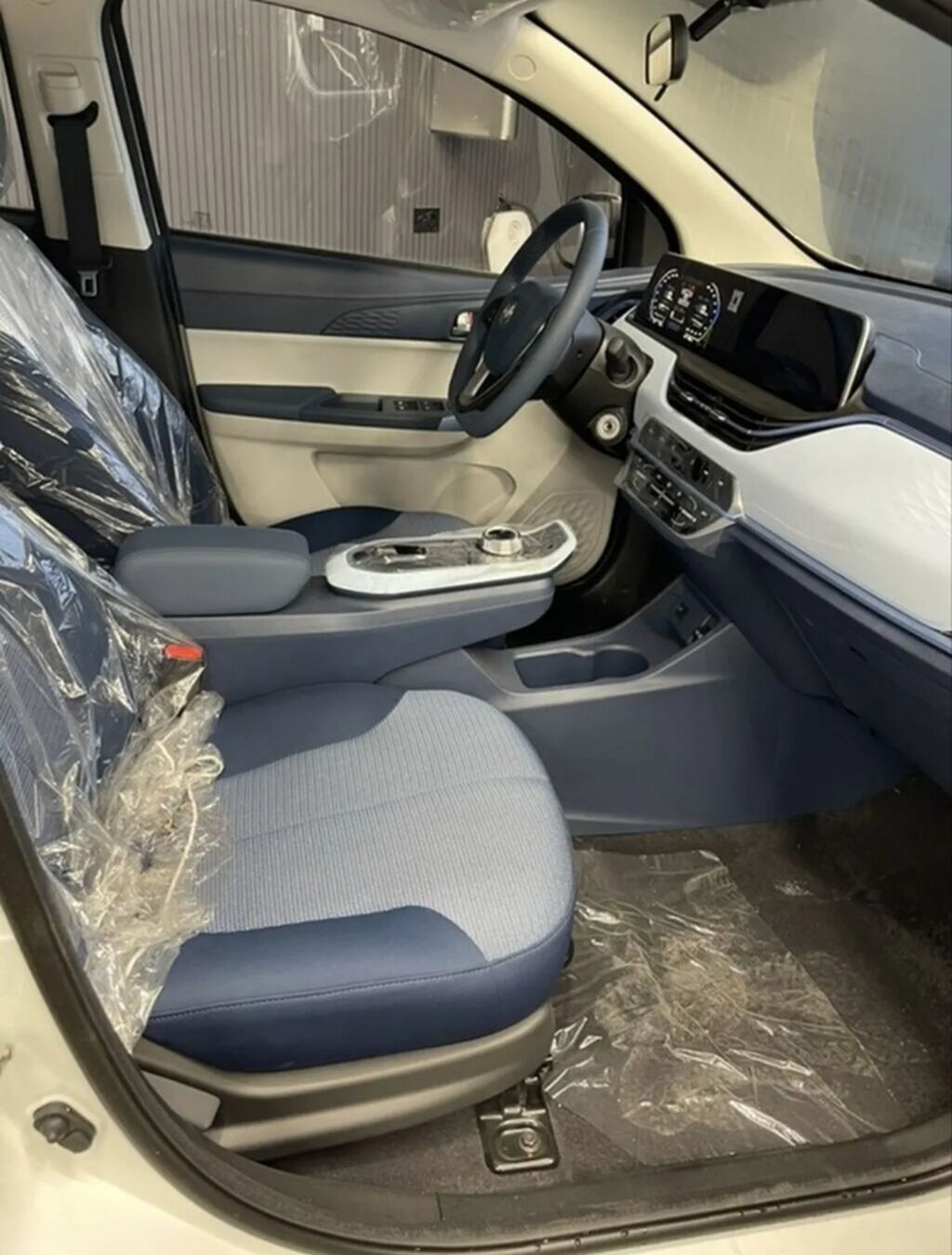 Changan Benben E-Star: 2025 г., 0.1 л, Автомат, Электромобиль, Хэтчбэк: фото 6