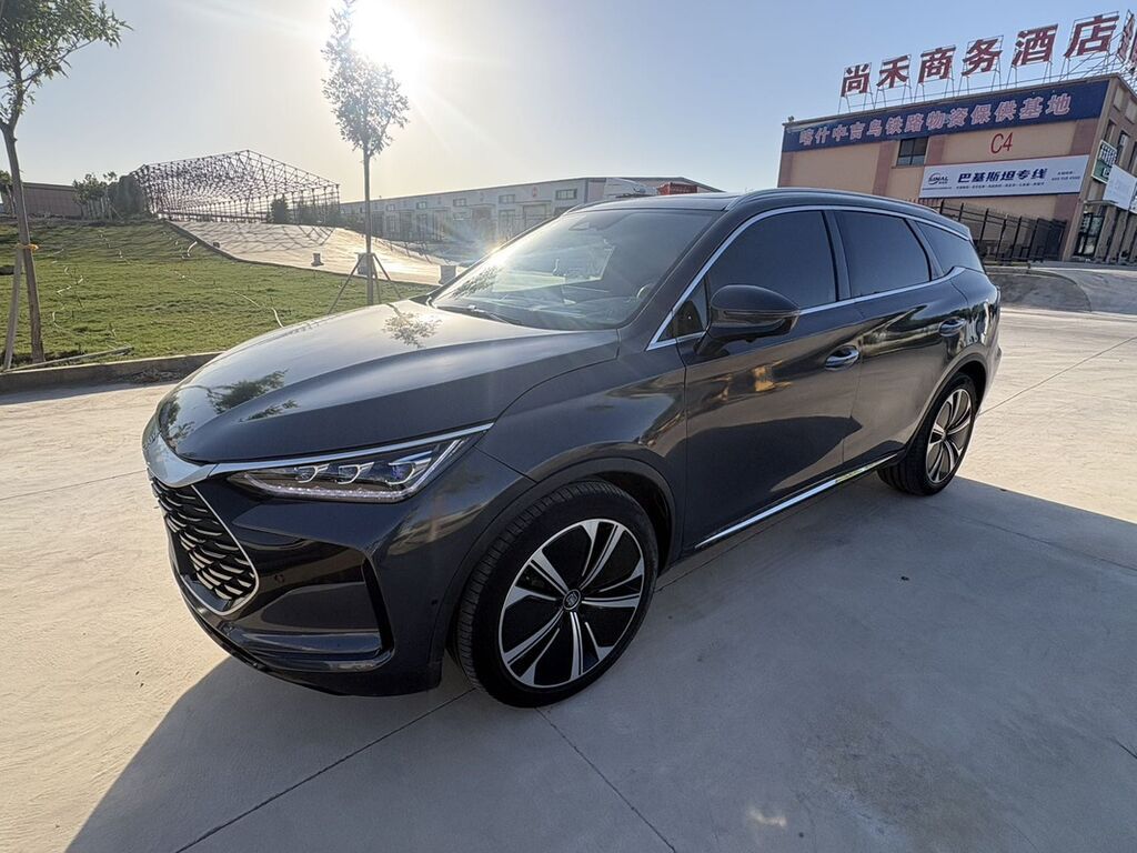 BYD Song Plus: 2023 г., 1.5 л, Автомат, Гибрид, Кроссовер: фото 2