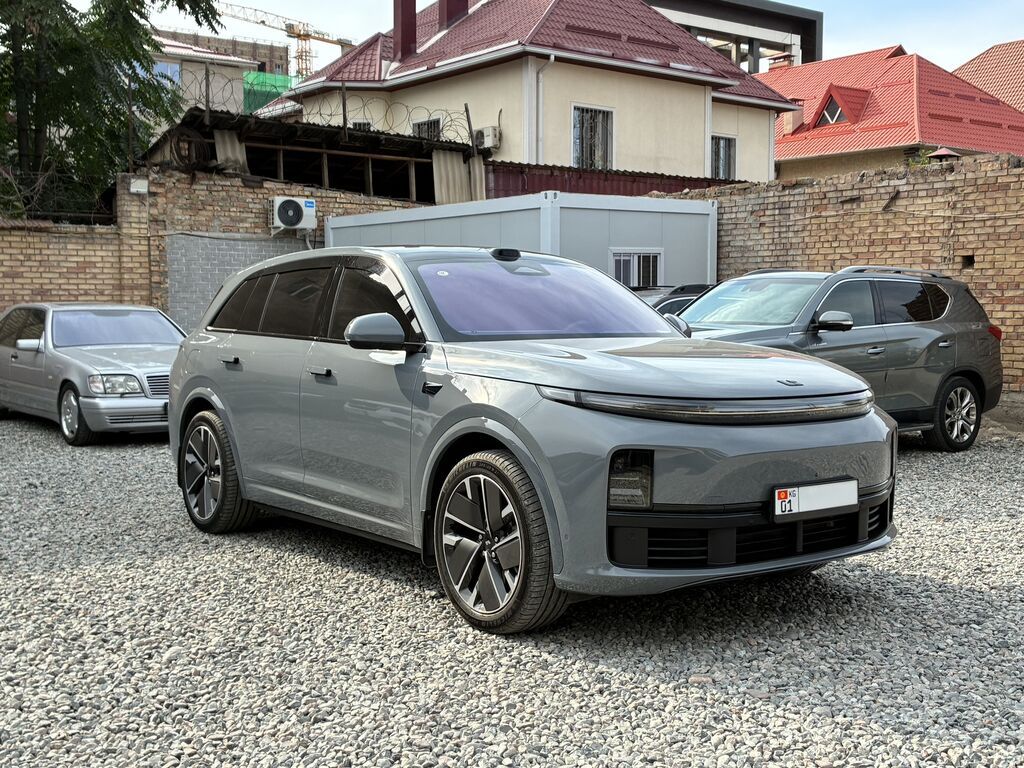 Lixiang L7: 2025 г., 1.5 л, Автомат, Гибрид, Кроссовер: фото 1