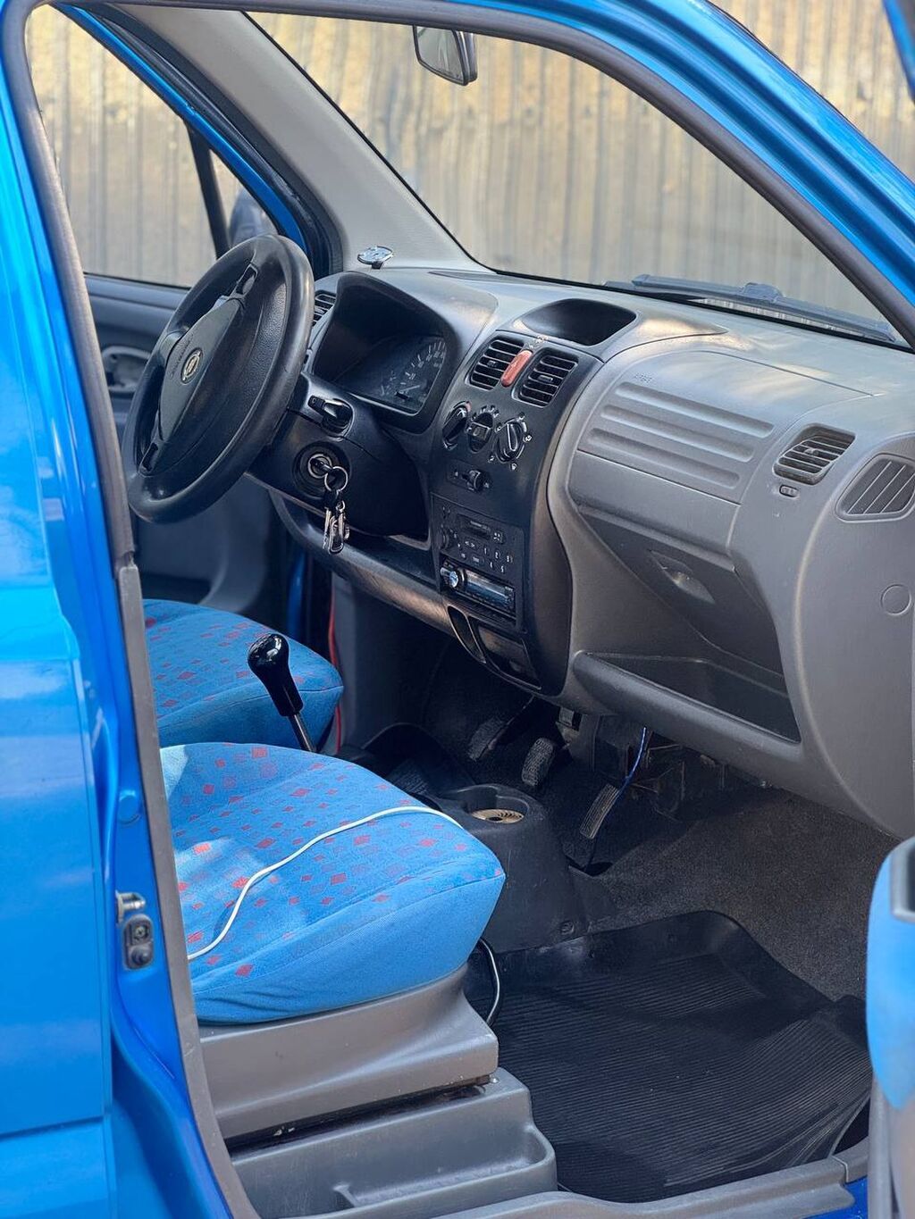 Opel Agila: 2003 г., 1 л, Механика, Бензин, Хэтчбэк: фото 8
