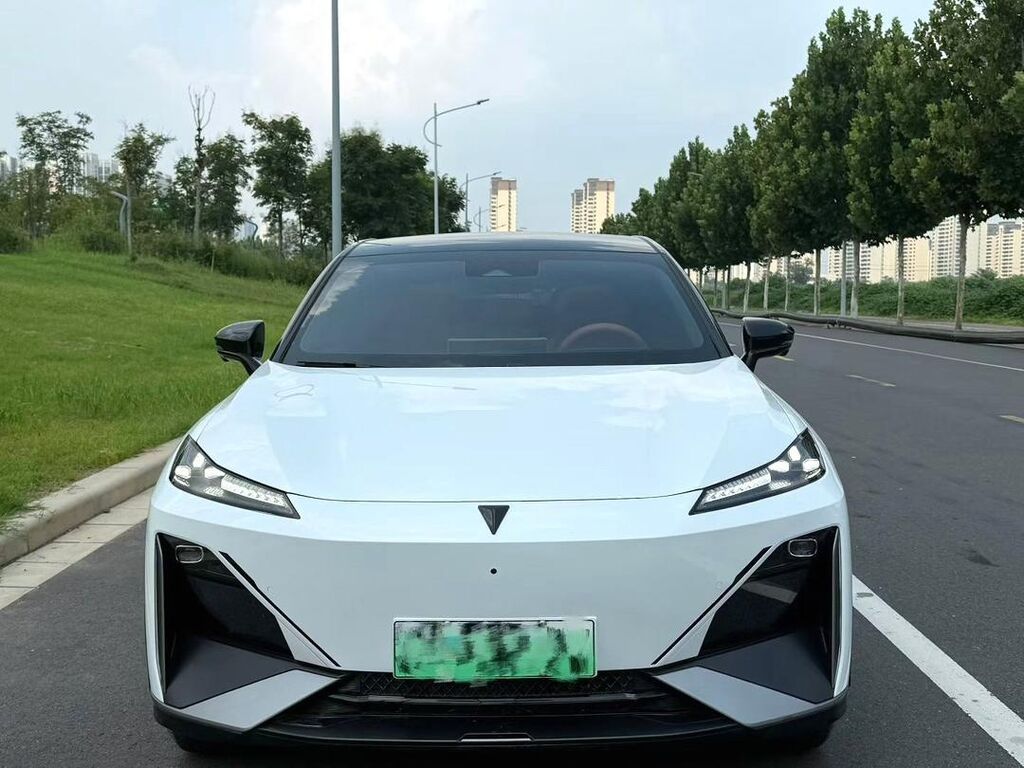 Changan : 2024 г., 1.5 л, Автомат, Гибрид, Кроссовер: фото 2