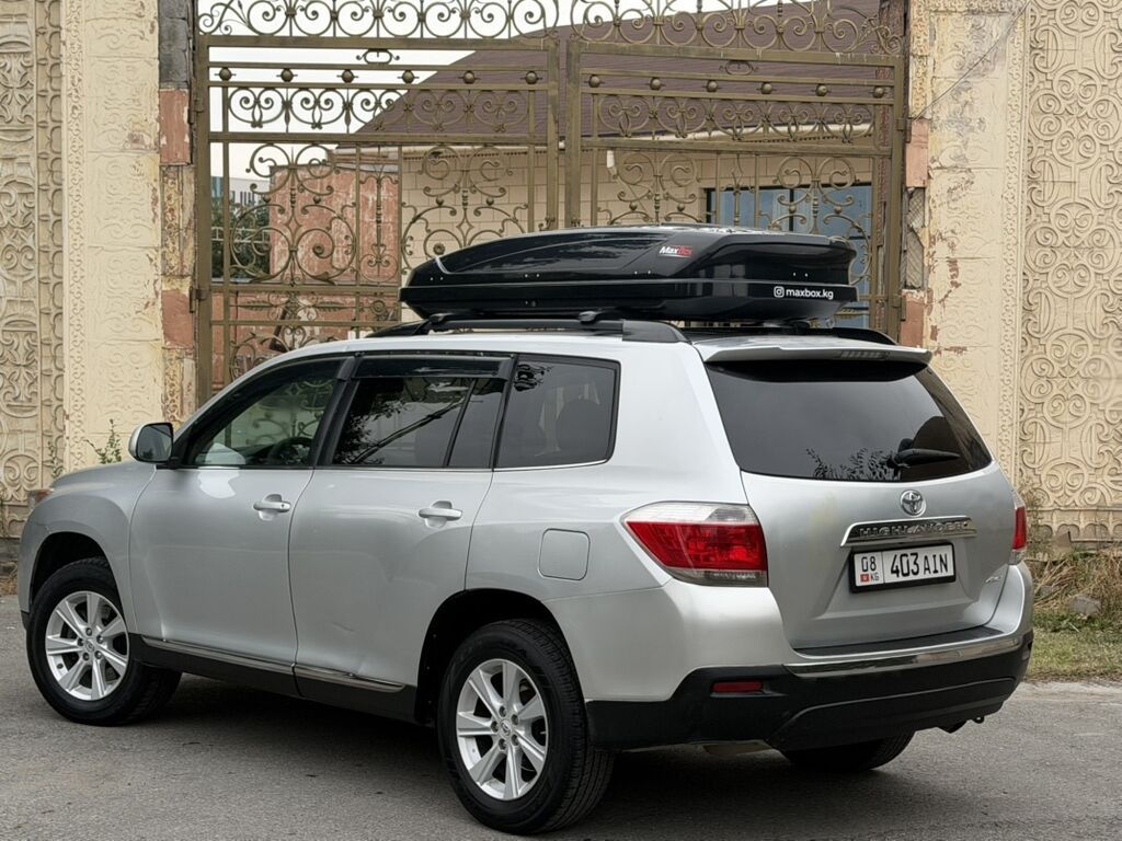 Toyota Highlander: 2012 г., 3.5 л, Автомат, Бензин, Кроссовер: фото 4