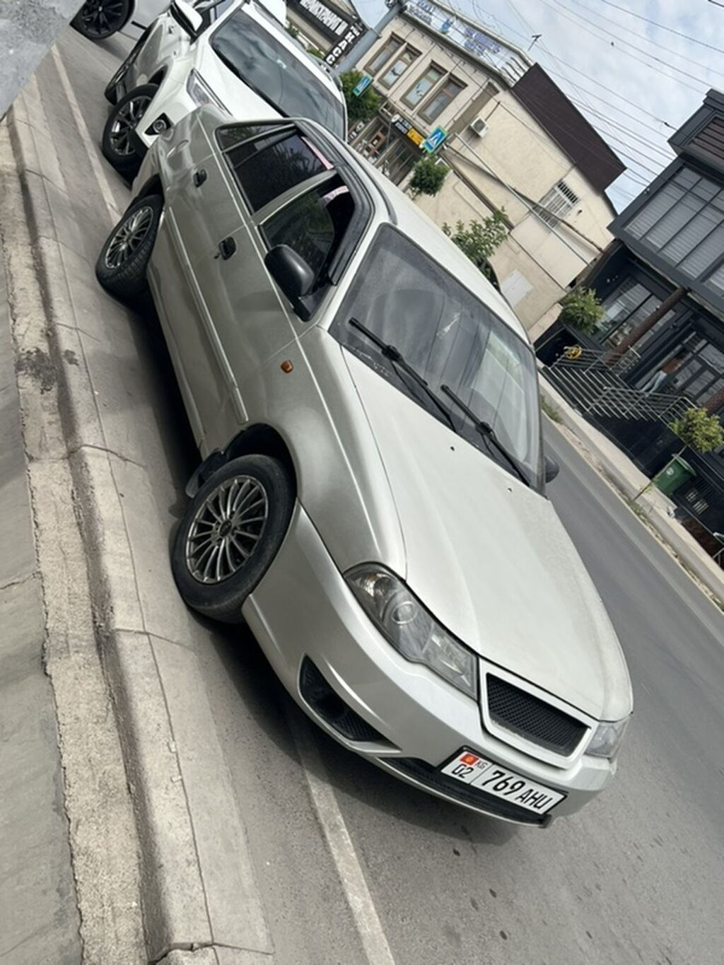 Daewoo Nexia: 2008 г., 1.6 л, Механика, Бензин, Седан: фото 2