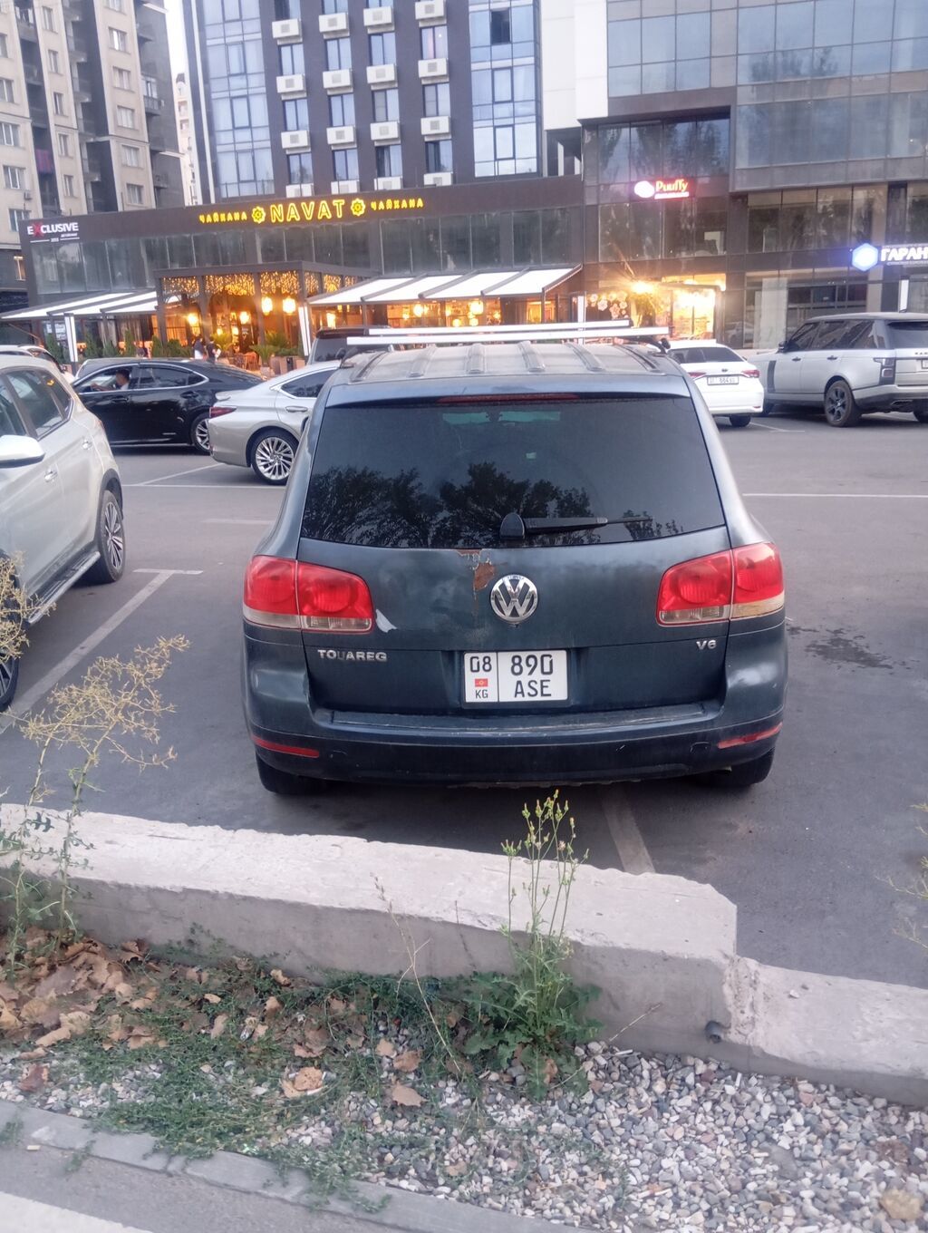 Volkswagen Touareg: 2003 г., 3.2 л, Автомат, Газ, Внедорожник: фото 2