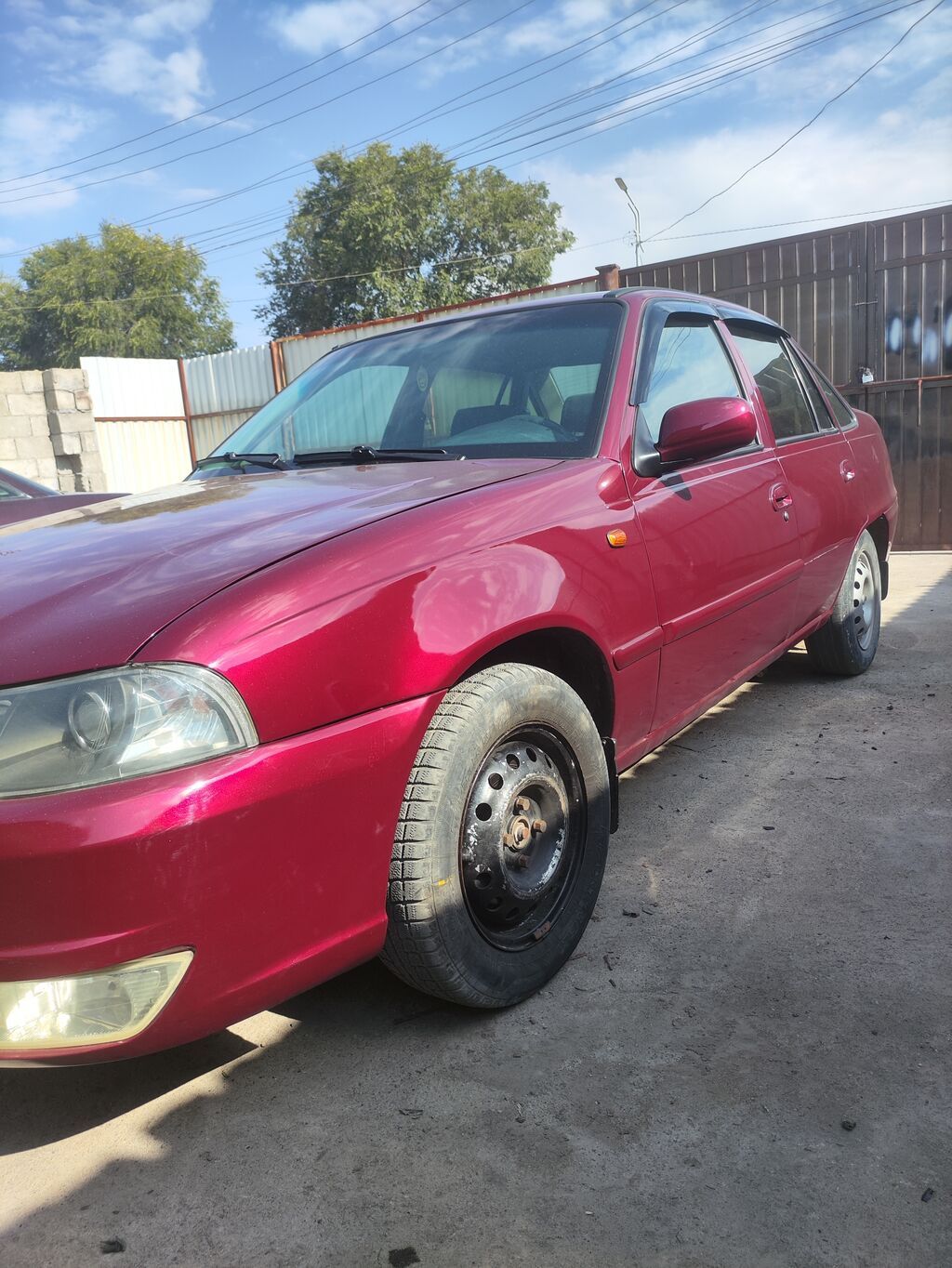 Daewoo Nexia: 2010 г., 1.5 л, Механика, Бензин, Седан: фото 2