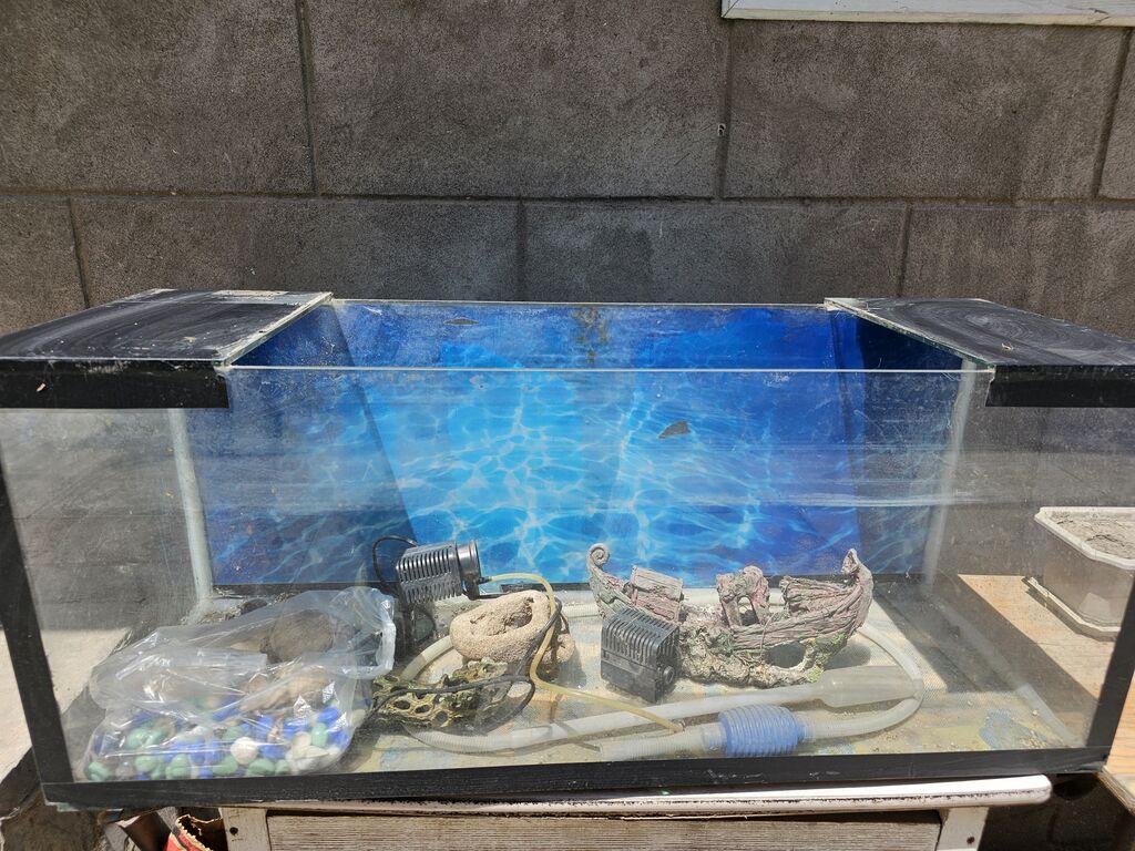 Делаем крышку на аквариум: необходимость и выбор, свойства и технология