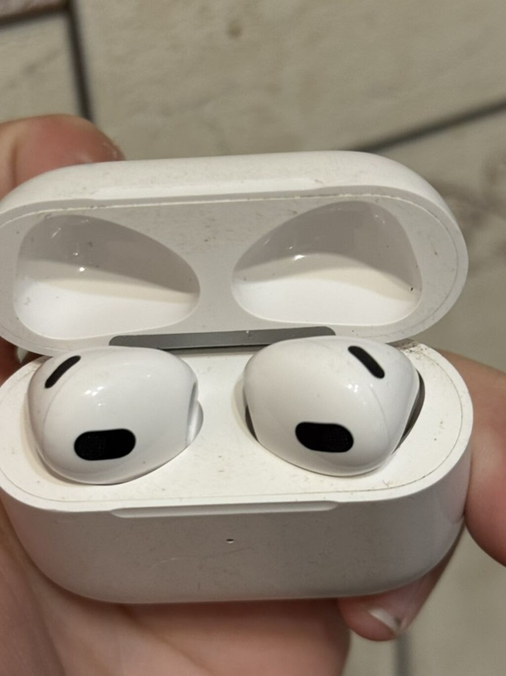 Apple AirPods Pro (беспроводные наушники с кейсом зарядки) Сильно: фото 3
