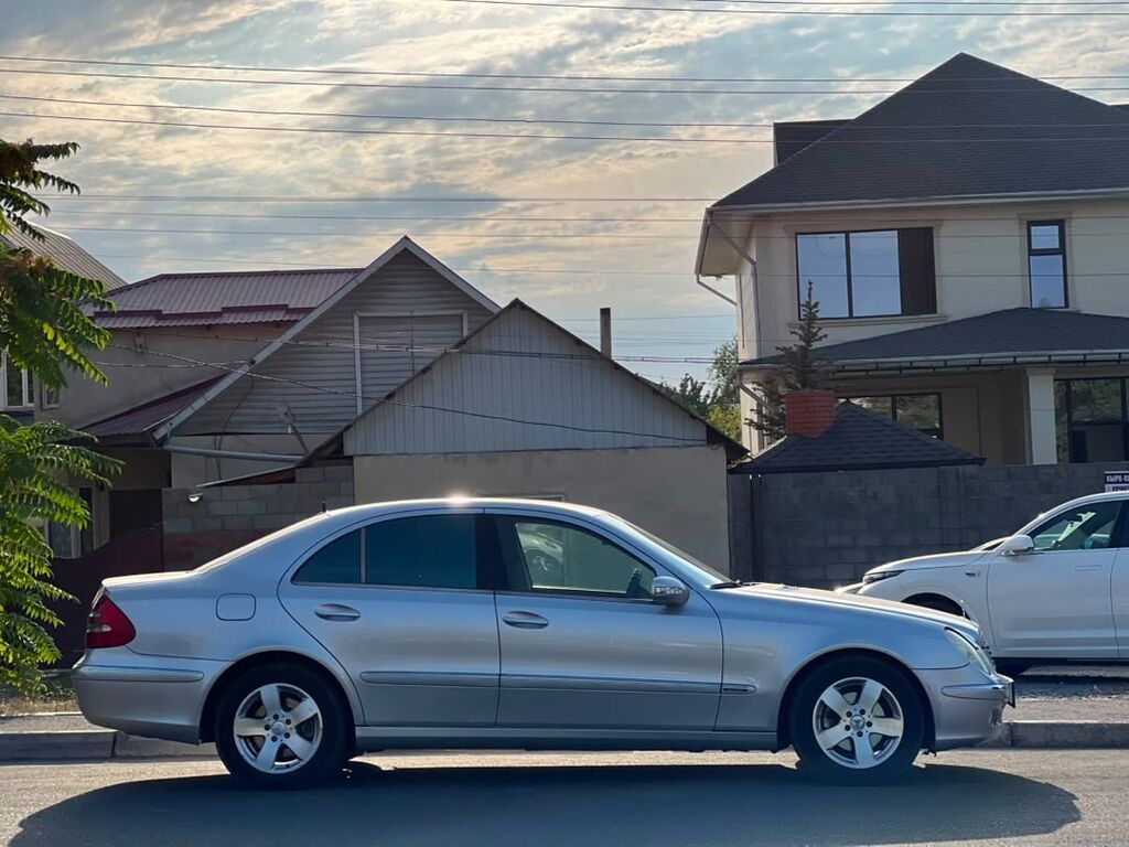 Mercedes-Benz E-Class: 2004 г., 3.2 л, Автомат, Бензин, Седан: фото 6