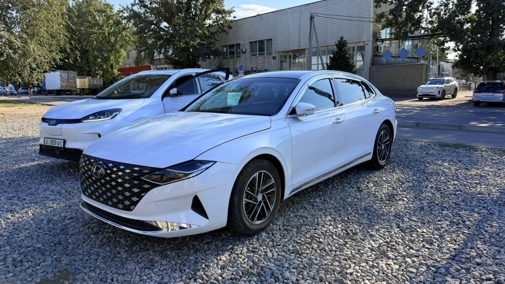 Hyundai Grandeur: 2021 г., 3 л, Автомат, Газ, Седан: фото 3