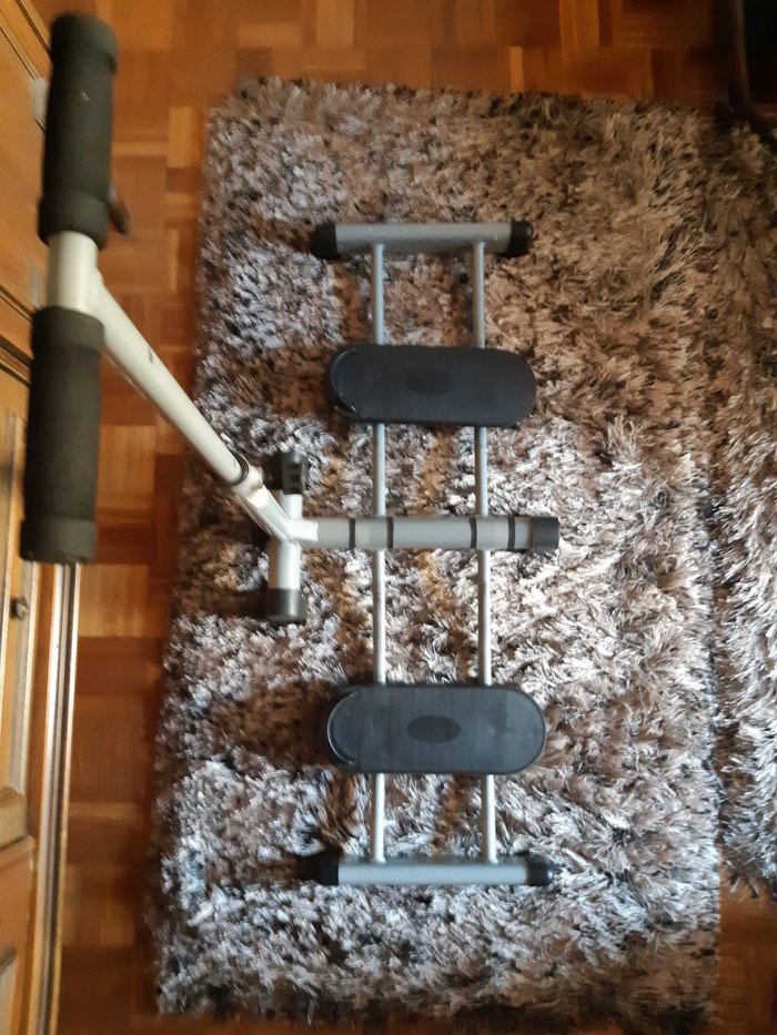 Sportski trening aparati: Trenazer, sprava za vezbanje, ne koriscena, u odlicnom stanju na lalafo.rs Trenazer, sprava za vezbanje, ne koriscena, u odlicnom stanju - Crvenka