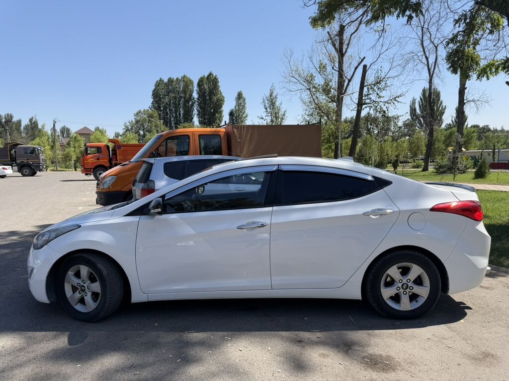 Hyundai Elantra: 2014 г., 1.6 л, Автомат, Бензин, Седан: фото 4