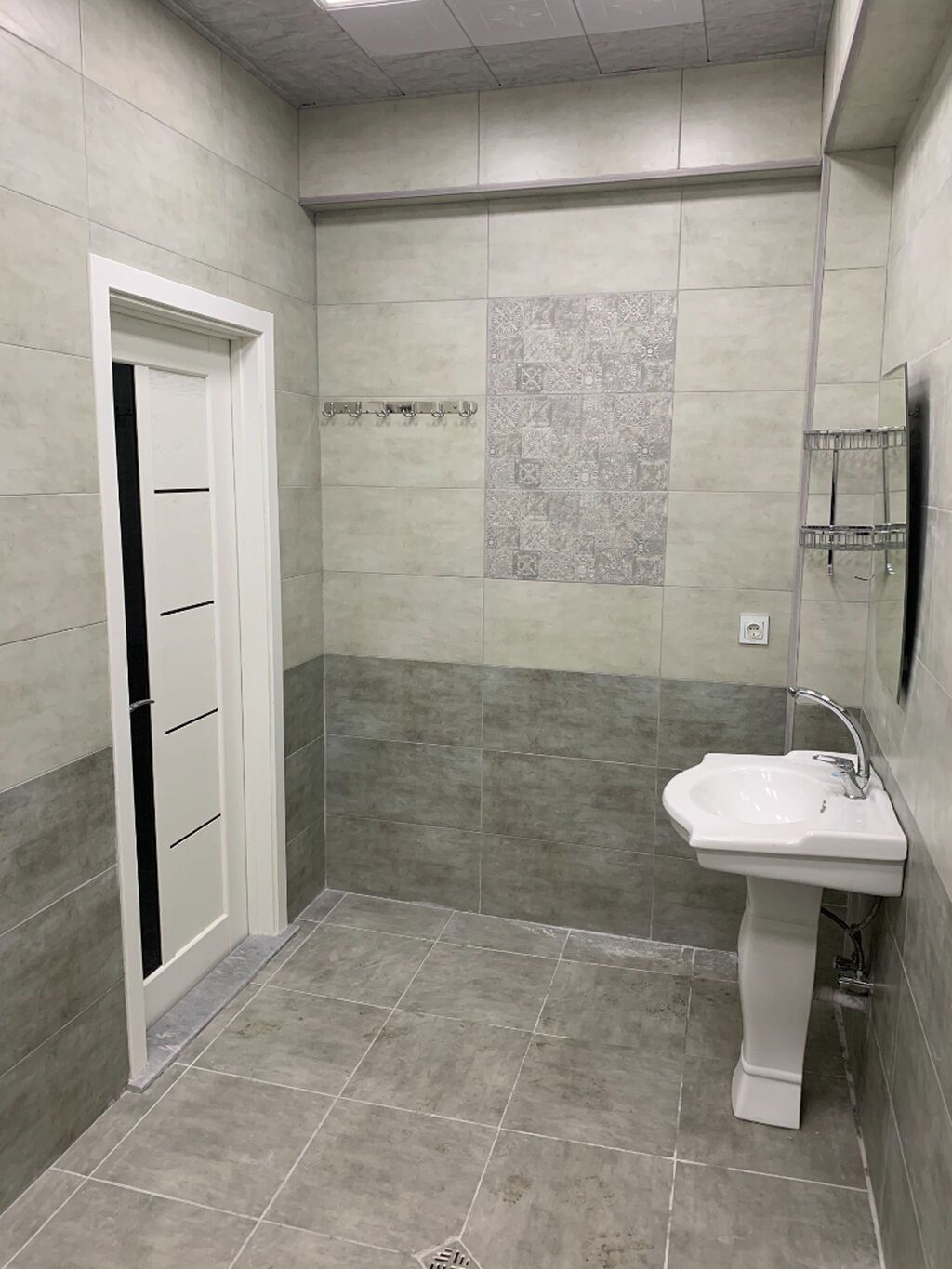 Xırdalan şəhəri, AAAF Park yaşayış kompleksi, 25-ci küçə, 5-ci bina