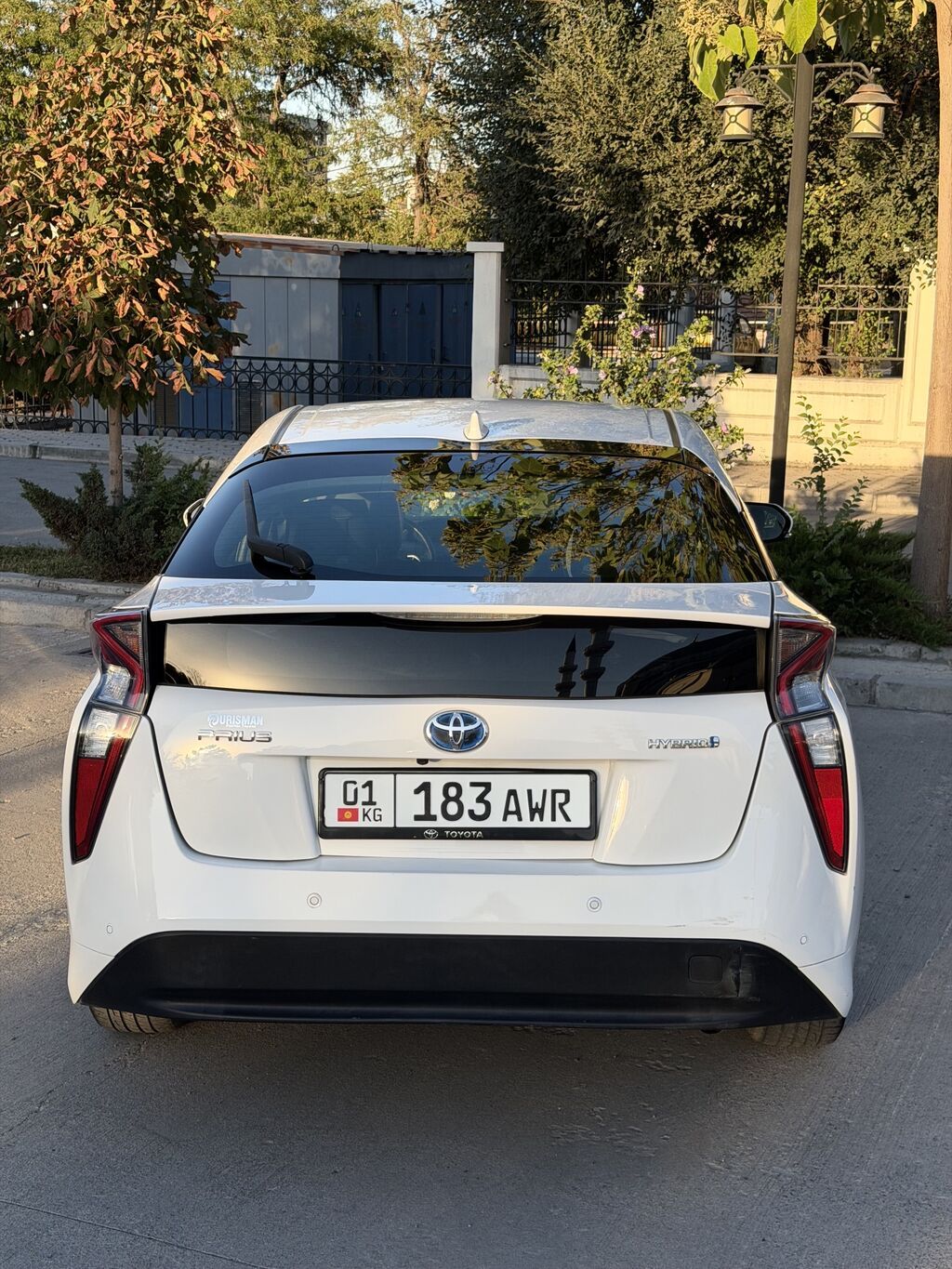 Toyota Prius: 2018 г., 1.8 л, Автомат, Гибрид, Лифтбек: фото 5
