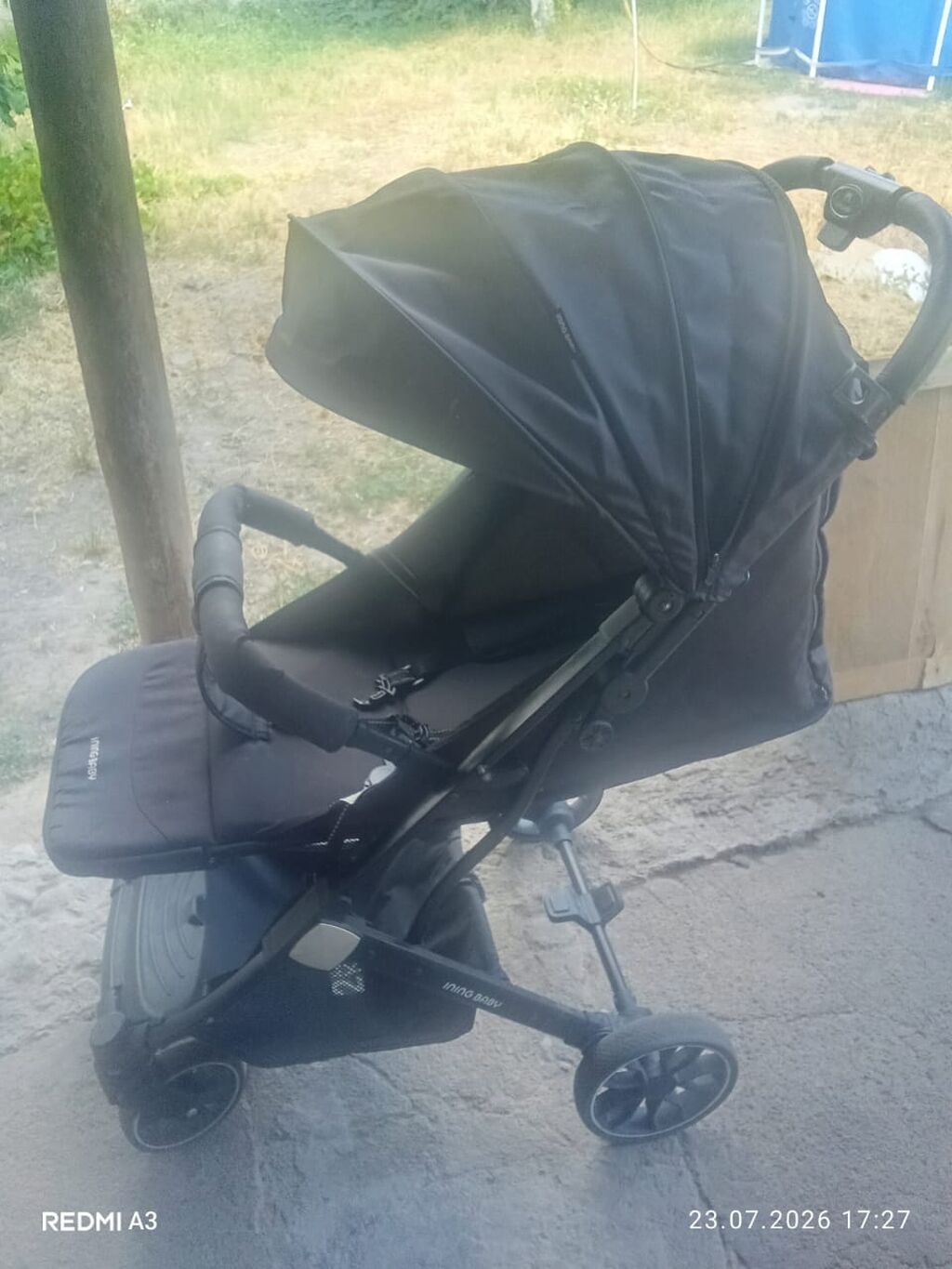 Прогулочная коляска Ining Baby (черная) - Компактная и легкая: фото 4
