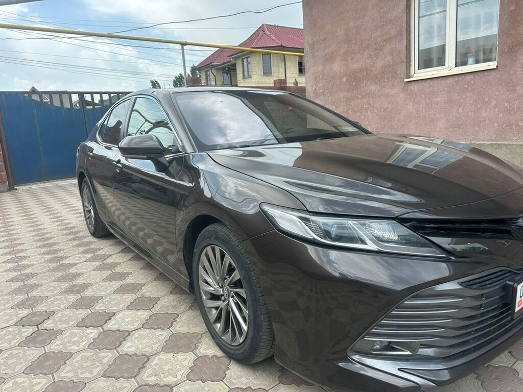 Toyota Camry 2018, 2.0 л, автомат, 251 тыс. км: фото 2