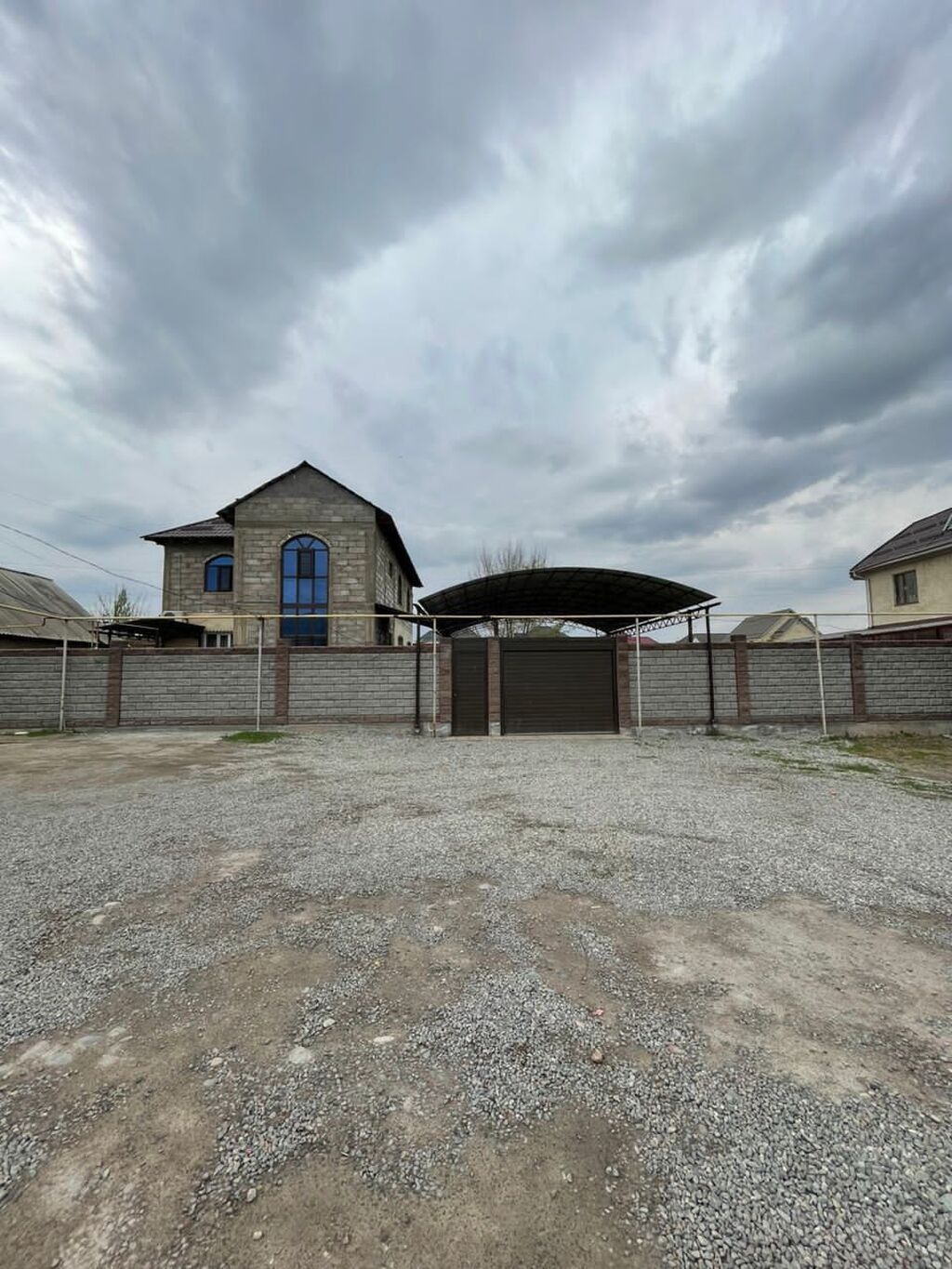 6 комнат и более, 220 м², 9 соток, Бишкек, Ак-Орго ж/м Собственник: фото 2